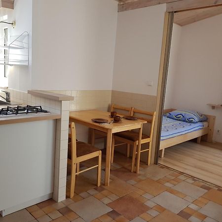 Pokoje I Apartamenty Przy Sosnowej Poddąbie Exteriér fotografie
