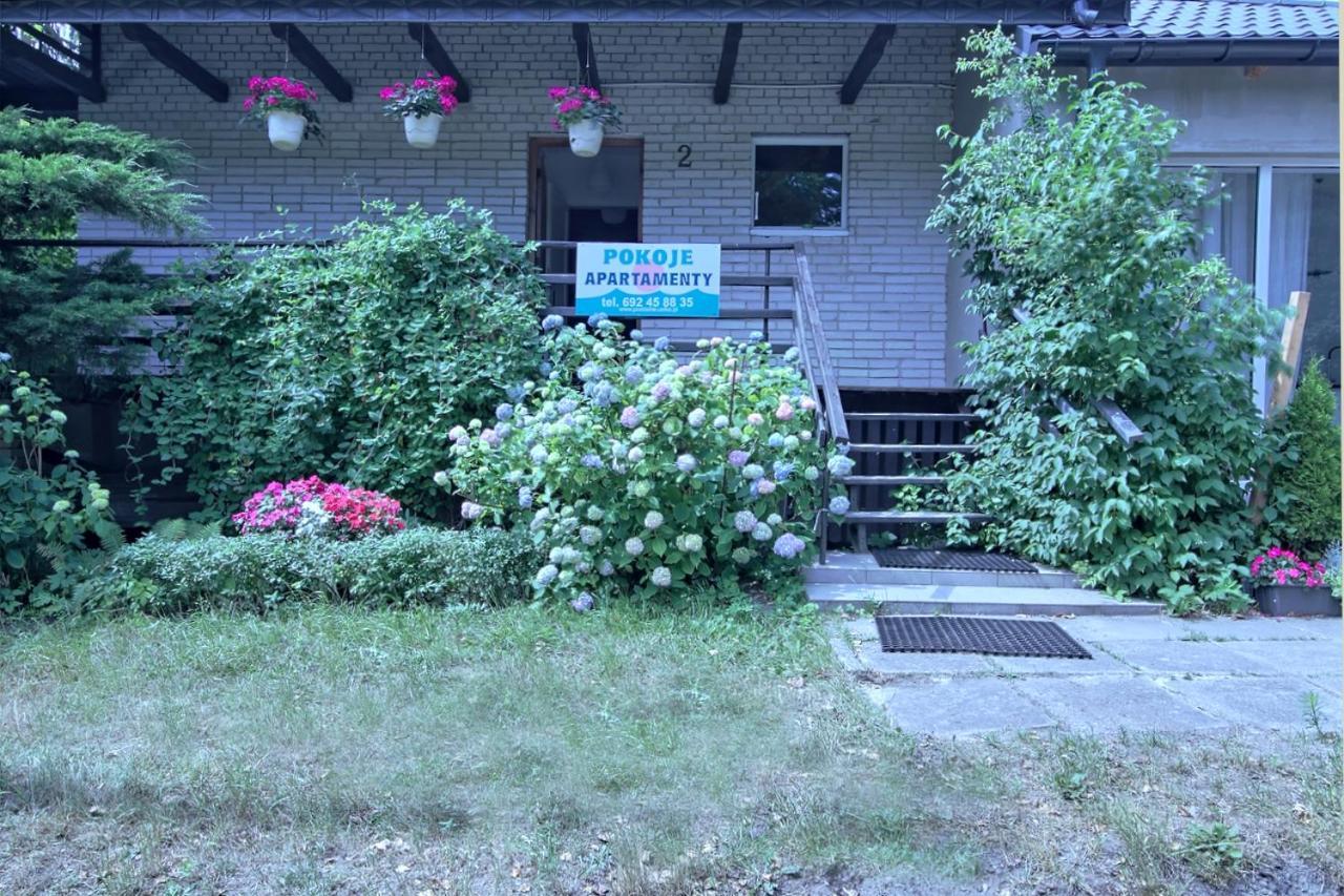 Pokoje I Apartamenty Przy Sosnowej Poddąbie Exteriér fotografie